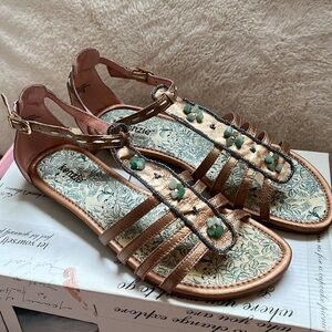 Kenzie | Poise Gladiator Sandal